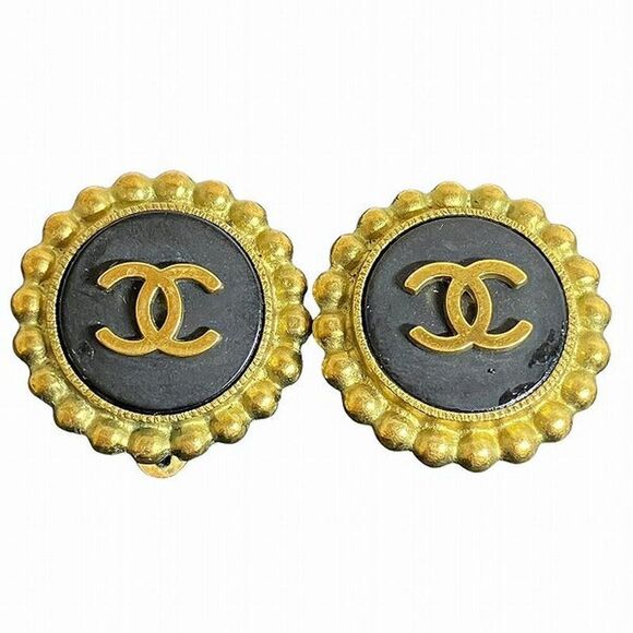Pre Loved chanel Women metallic | gold Earrings - Picture 1 of 8